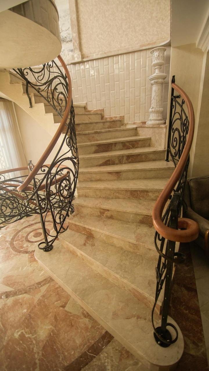 Hotel Juralius Tbilisi Esterno foto