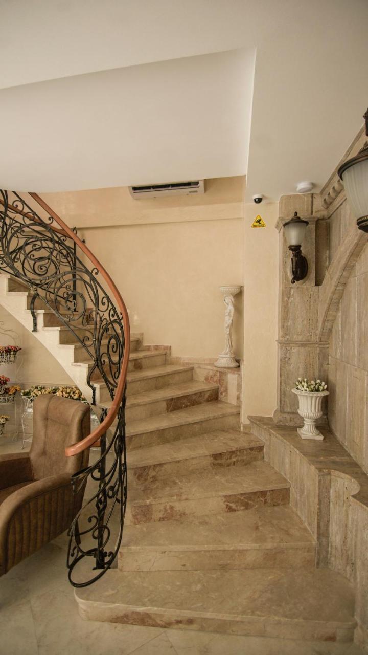 Hotel Juralius Tbilisi Esterno foto