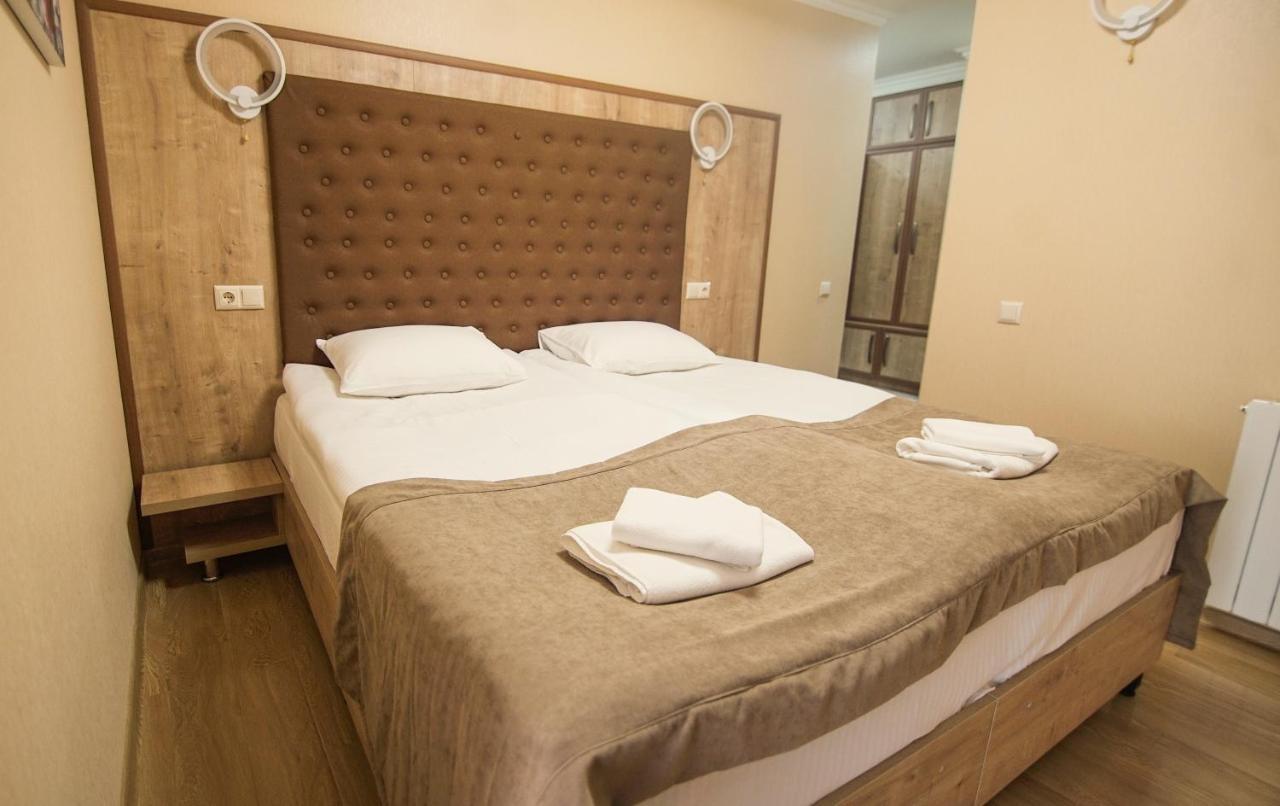 Hotel Juralius Tbilisi Esterno foto