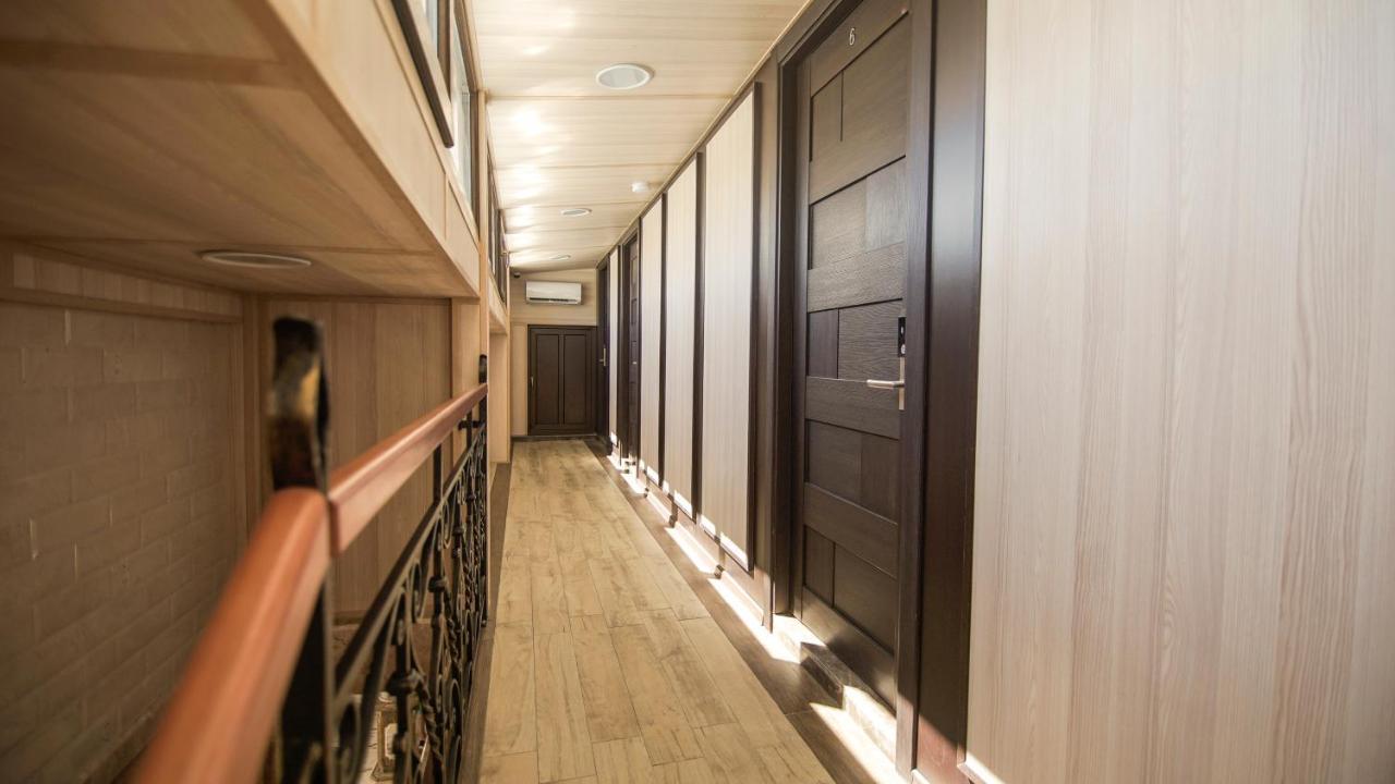 Hotel Juralius Tbilisi Esterno foto